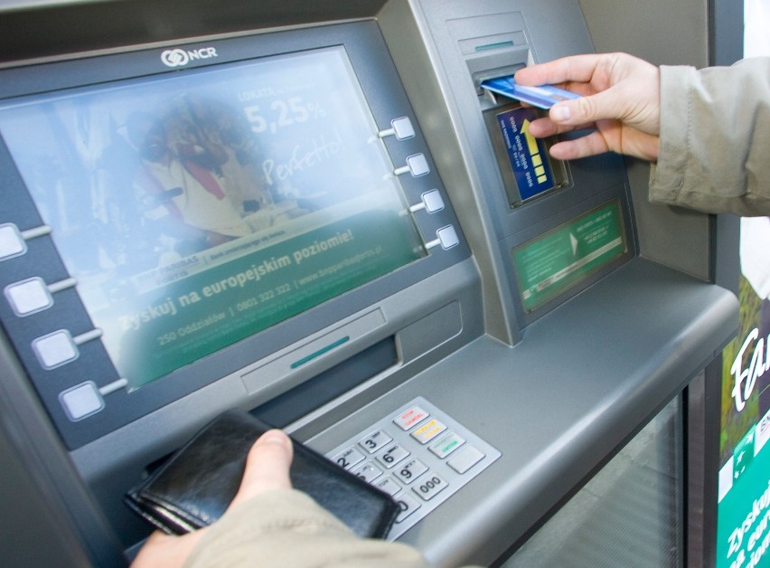 Karta kredytowa zapewnia odroczone płatności –...