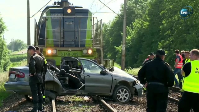 Szepietowo. Wypadek na przejeździe kolejowym. Trzy osoby nie żyją