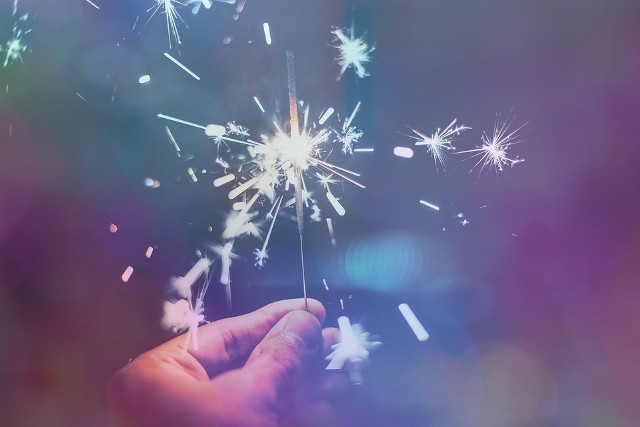 Formalne życzenia na Nowy Rok 2019 [biznesowe, sms, wierszyki]