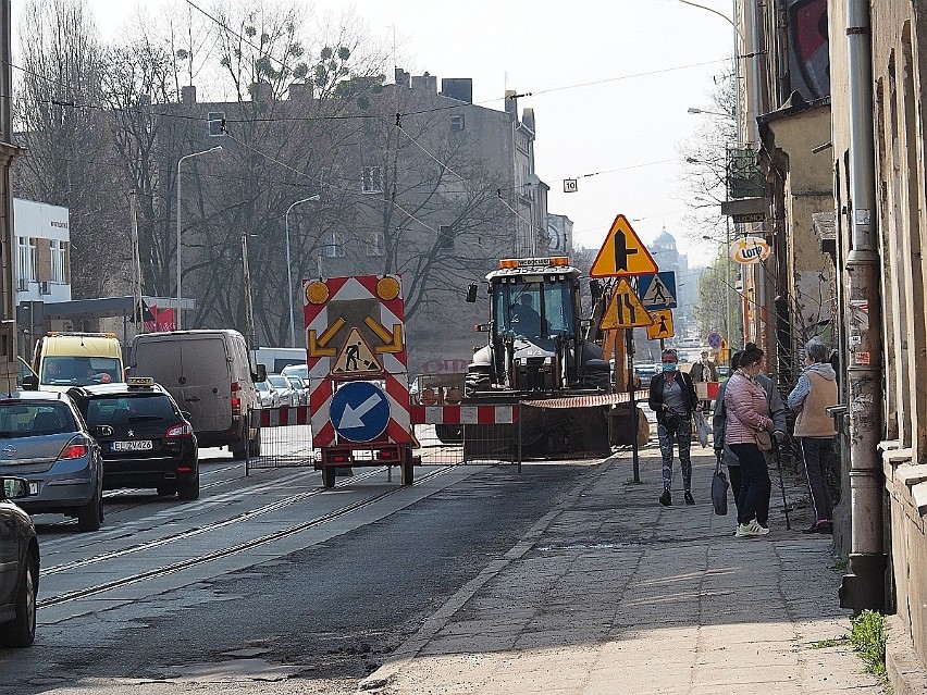 Kolejna awaria wodociągowa na ul. Franciszkańskiej. Nie jeżdżą tramwaje, utrudnienia dla kierowców