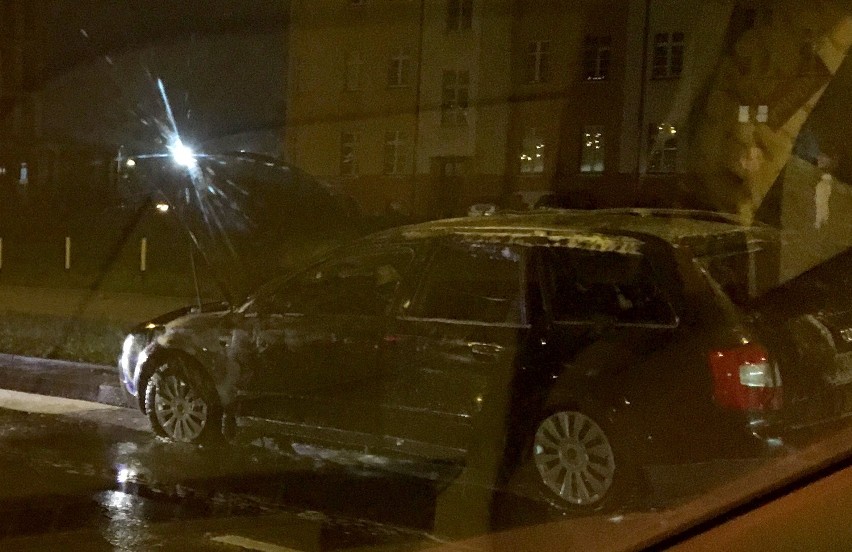 Audi spłonęło na Wyszyńskiego