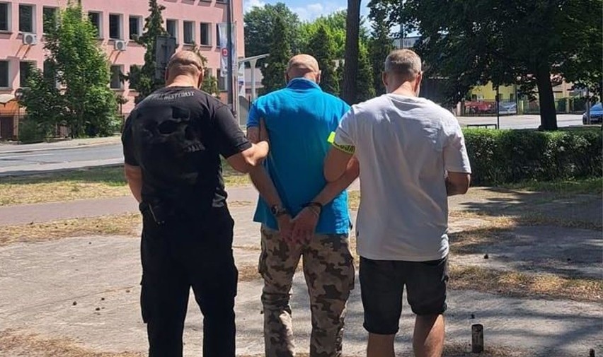 „Łowcy pedofili” zatrzymali w Grudziądzu 58-latka, który...