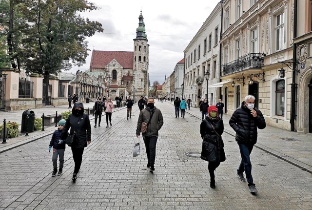 Czerwona strefa w całej Polsce! Rygorystyczne obostrzenia obowiązują w całym kraju!