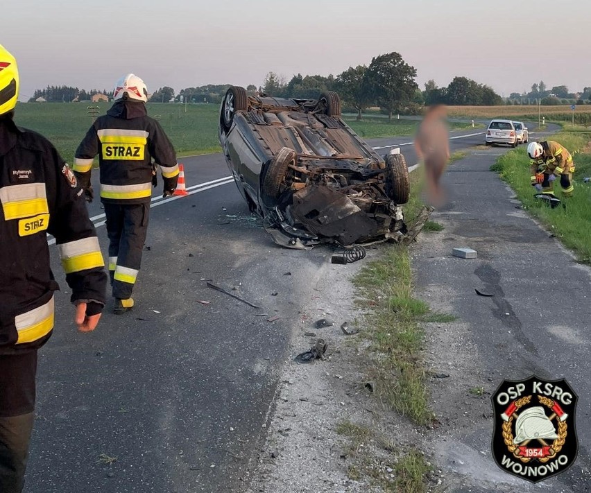 Dachowanie auta w Trzemiętowie. Kierowca uciekł z miejsca...