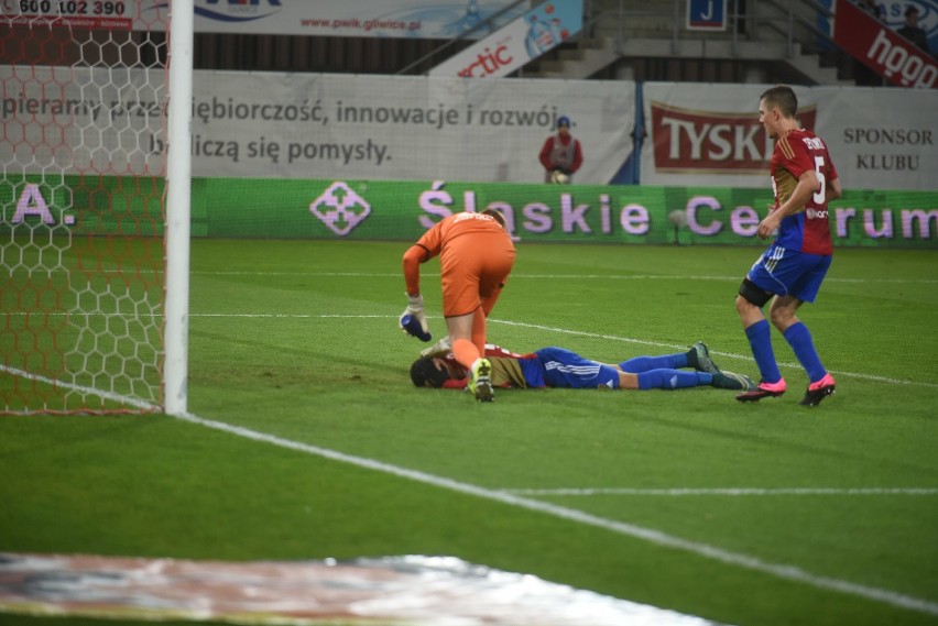 Ekstraklasa: Piast Gliwice – Cracovia 2:2 [RELACJA, ZDJĘCIA]