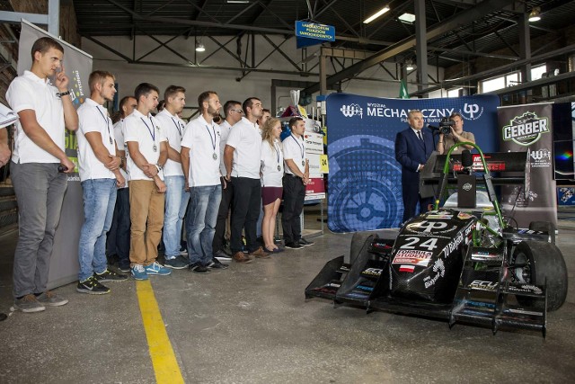 Konstruktorom bolidu w zawodach Formula Student wiodło się raz lepiej, raz gorzej. Było to jednak dla nich niesamowita przygoda.