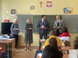 Historia Polski po ukraińsku. Specjalne przewodniki trafiają do lubuskich szkół