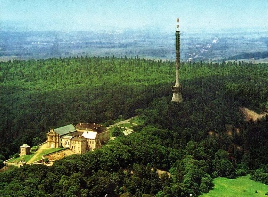 Wakacje to okres wycieczek, obozów, kolonii oraz urlopów....