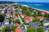 Tanie wakacje 2023 nad polskim morzem: gdzie nie wydasz fortuny? Zobacz, jak zaoszczędzić na wakacyjnym wyjeździe