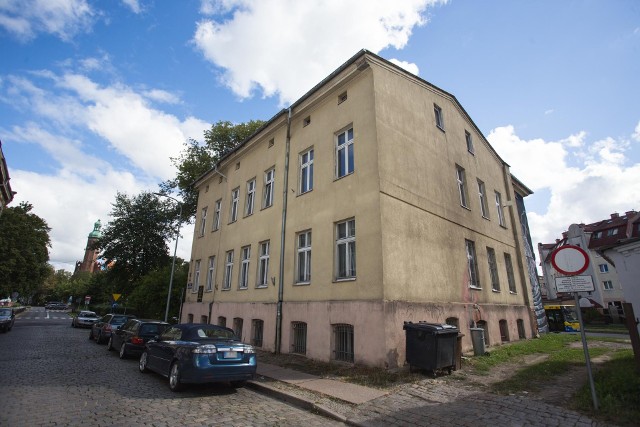 Wybudowana w 1885 roku kamienica przy ówczesnej ulicy Bytowskiej, a dzisiaj Lutosławskiego, ma zostać wyburzona. Co zbulwersowało lokalnych historyków.