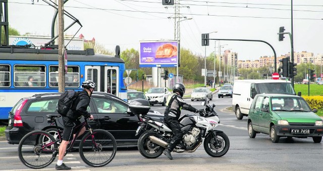 Na rondzie Dywizjonu 308 nie działa sygnalizacja świetlna. O jej wyłączenie zwróciła się do ZIKiT policja.