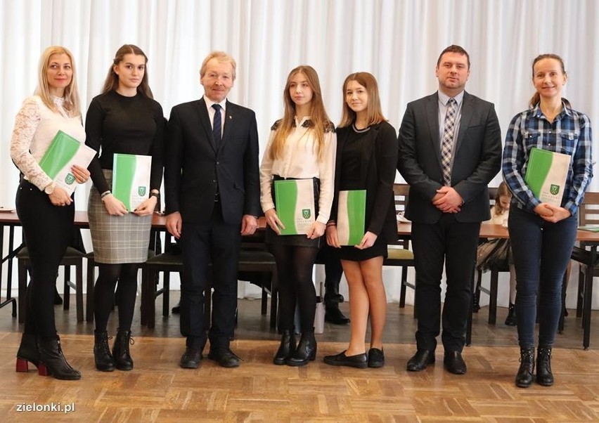 Nagrody i stypendia gminy Zielonki zostały przyznane. Uhonorowano 24 sportowców