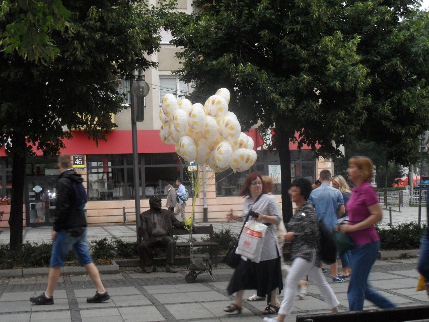 Papież w Częstochowie: Chorągiewki, baloniki i Franciszek [ZDJĘCIA]