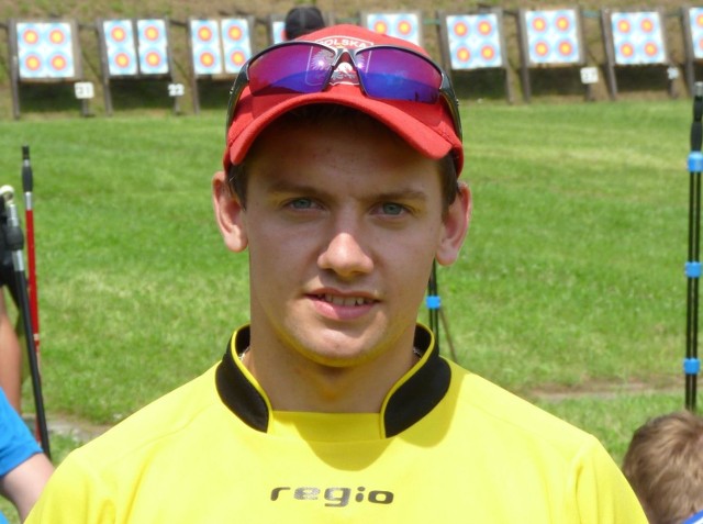 Rafał Wójcik ma powody do zadowolenia. W Zamościu zdobył złoty medal w kategorii seniorów. 