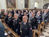Służby mundurowe modliły się na sumie odpustowej na Świętym Krzyżu. Były reprezentacje wojska, policji, straży pożarnej i straży granicznej