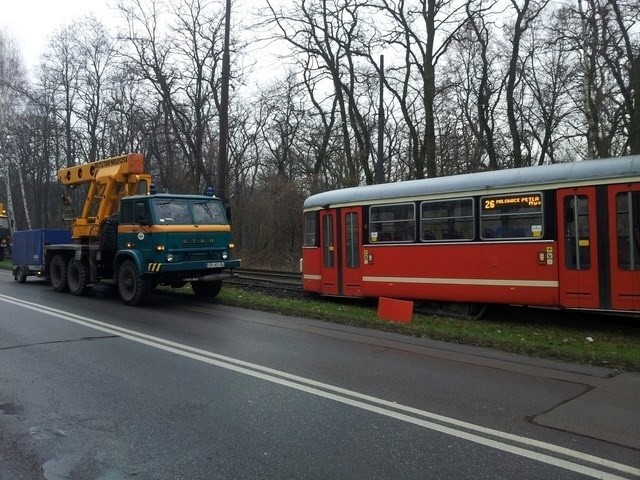 Wykolejony tramwaj w Sosnowcu-Milowicach