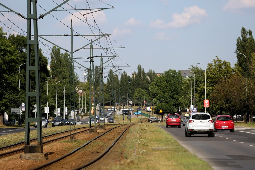 Aleja Pokoju - remontowany jest odcinek od ronda...