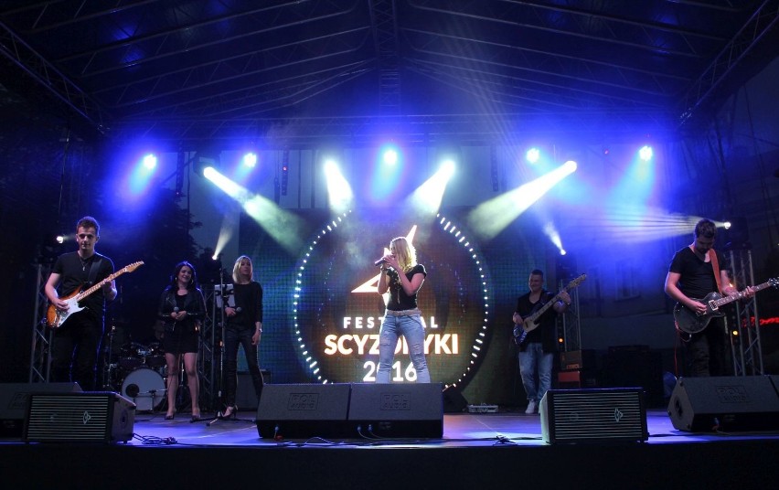 Scyzoryki Festiwal 2016. Koncerty na Rynku w Kielcach (piątek)