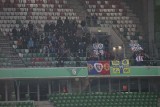 Kibice Piasta Gliwice smutni po meczu z Legią w Warszawie. Zespół Aleksandara Vukovicia przegrał 1:3