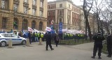 Tak protestują w Krakowie związkowcy [WIDEO]