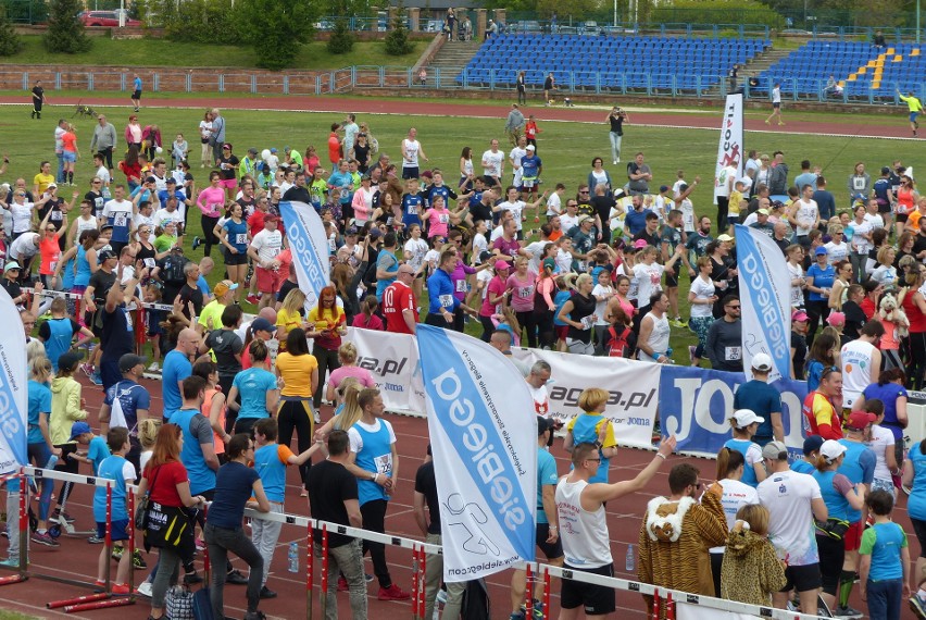 Ponad tysiąc osób wzięło udział w 7. Piątce dla Bartka w Kielcach. ZNAJDŹ SIĘ NA ZDJĘCIACH [AKTUALIZACJA, WIDEO]
