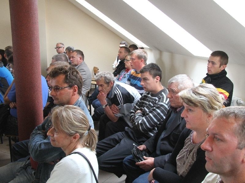 Na sesji zebrało się wielu mieszkańców Leszczyn.