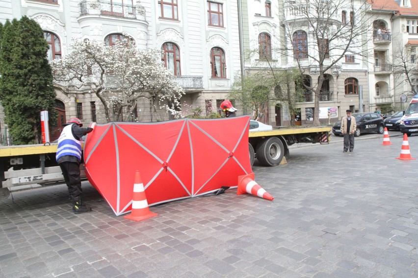 Śmiertelny wypadek na placu Powstańców Śląskich