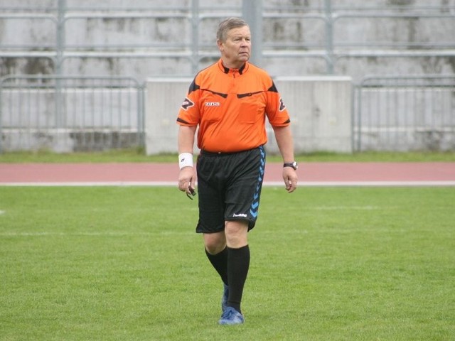 Kazimierz Znajdziński sędziował spotkania w turnieju oldbojów w Słupsku.