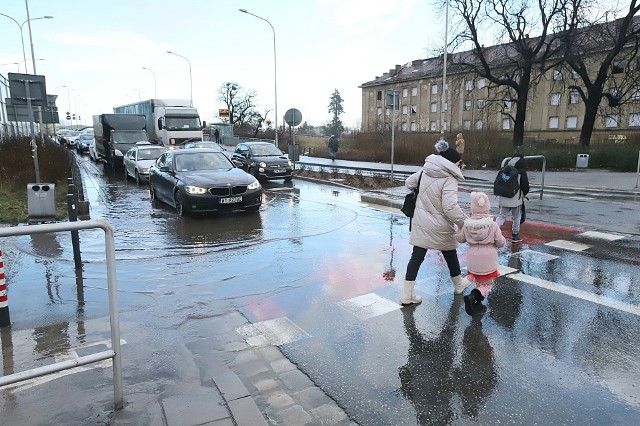 Cos za coś - będzie cieplej, ale liczmy się z nieprzyjemnym roztopionym śniegiem