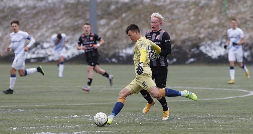 Stal Rzeszów pokonała Resovię 2:0 w juniorskich derbach...