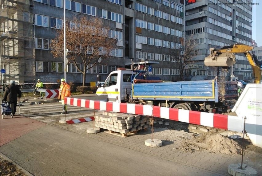 Budowa przejścia dla pieszych na ul. Legnickiej we...