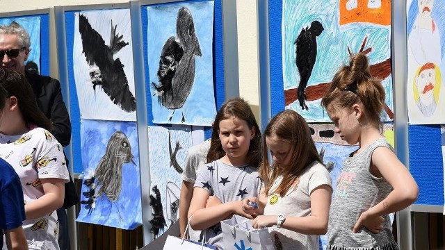 W maju tego roku miasto zorganizowało piknik, podczas którego symbolicznie zainaugurowano sezon lęgowych tych ptaków oraz miejski program ochrony ich siedlisk