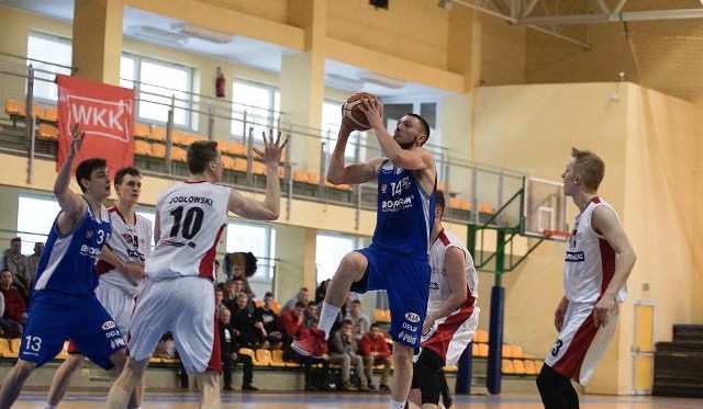 Mikołaj Kurpisz zdobył 11 punktów dla Biofarmu Basket w środowym meczu z Eneą Astorią