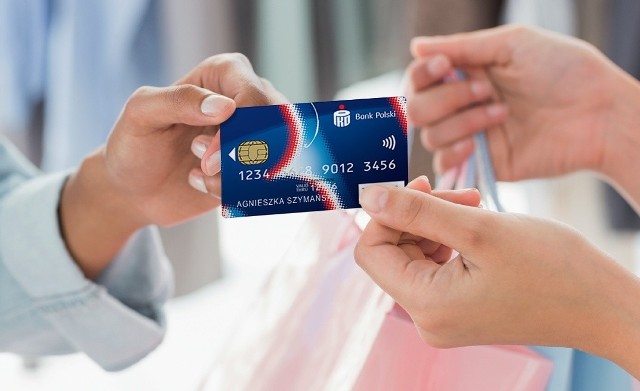 Karty debetowe i kredytowe zapewniają coraz większą wygodę oraz bezpieczne korzystanie z dostępnych finansów