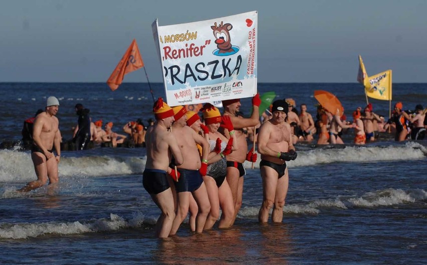 8. Zlot Morsów w Mielnie 2011. Niedzielna kąpiel