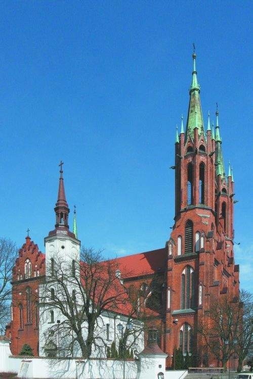 W każdym kościele, to parafianki stanowią większą część praktykujących katolików.