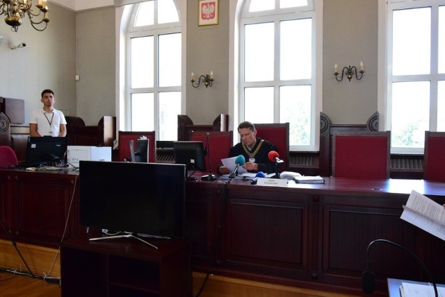 Ogłoszenie wyroku w sprawie płatnej protekcji w Sądzie Rejonowym w Słupsku w 2022 roku
