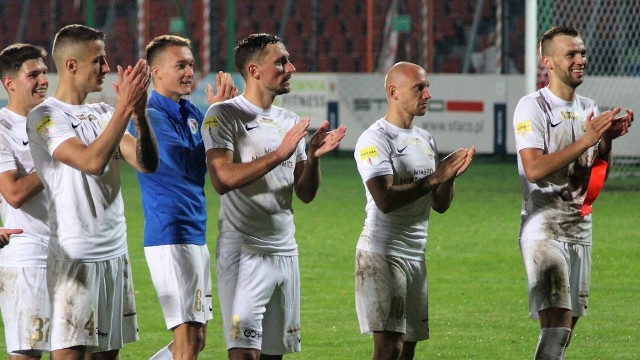 Piłkarze Puszczy Niepołomice jesienią w I lidze wygrali 10 meczów, 4 zremisowali i ponieśli 4 porażki. To była najlepsza runda w historii klubu.