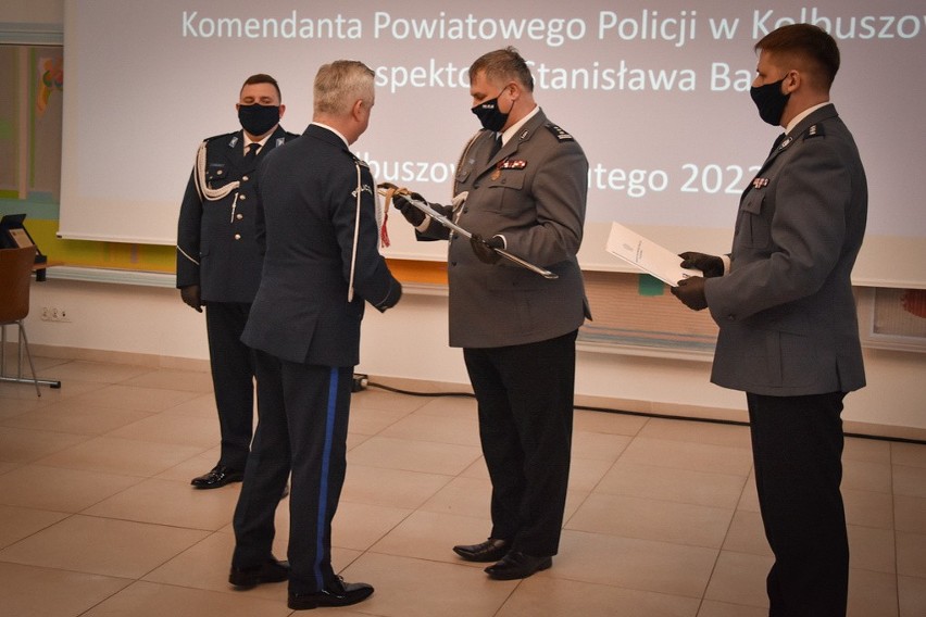 Inspektor Stanisław Babula, Komendant Powiatowy Policji w Kolbuszowej, po 32 latach służby przeszedł na emeryturę [ZDJĘCIA]