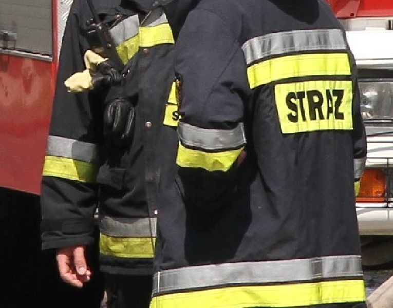 Straż Pożarna interweniowała w bloku na osiedlu XV-Lecia w Radomiu. Było podejrzenie, że ulatniał się gaz
