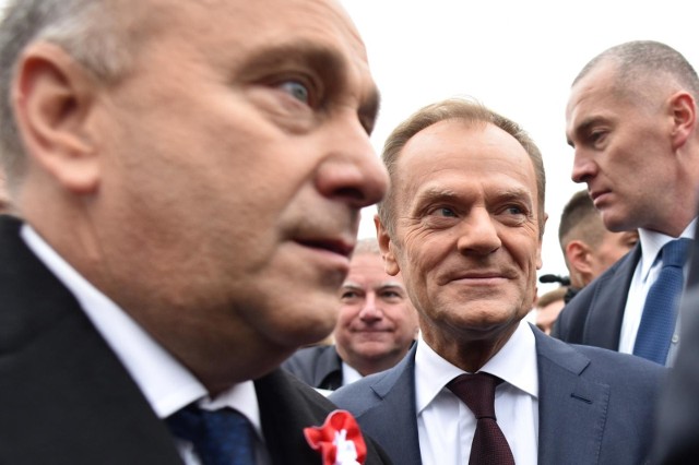 Tusk podczas obchodów stulecia niepodległości Polski przypomniał o sobie na kilka sposobów