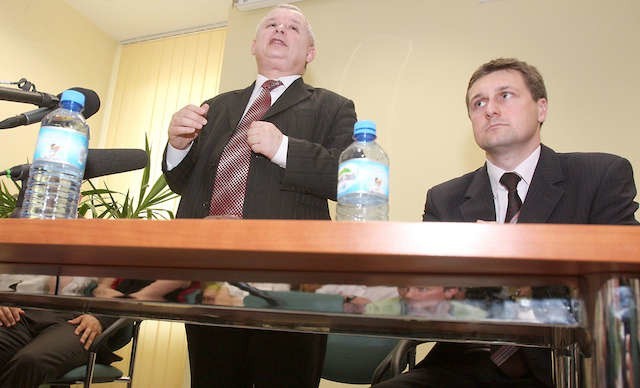 Tak blisko Jarosława Kaczyńskiego poseł Zbonikowski  był dość dawno - w 2008 roku, w Książnicy Kopernikańskiej