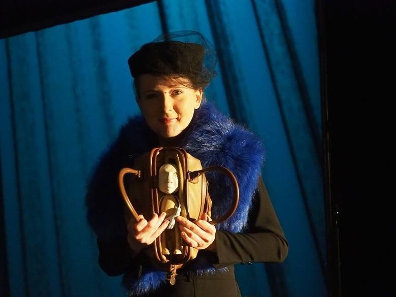Łucja Grzeszczyk w spektaklu "Ony"