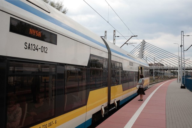 Na odcinku Nysa-Łambinowice będzie autobusowa komunikacja zastępcza.