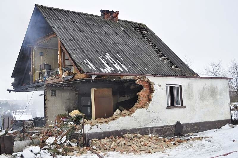 Wybuch w domu w Jędrzejowie pod Grodkowem.