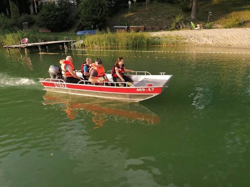 Tragedia na jeziorze Kucki w Jaromierzu. Nie żyje 13-latek! Utonął w jeziorze. Nurkowie z Gdańska wyciągnęli z wody ciało chłopca