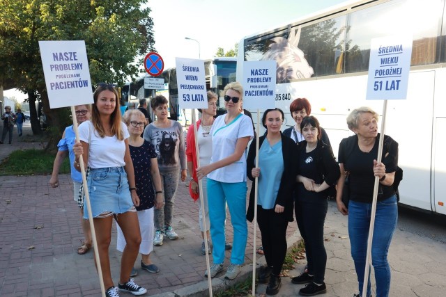 W sobotę (11 września) w Warszawie odbędzie się ogólnopolski protest pracowników służby zdrowia. Z regionu łódzkiego pojechało do stolicy co najmniej kilkaset osób, głównie pielęgniarek.CZYTAJ DALEJ NA KOLEJNYM SLAJDZIE>>>