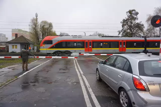 Przejazd przy ul. Tuszyńskiej jest jednym z tych, gdzie planowane jest montaż kamer rejestrujących wykroczenia