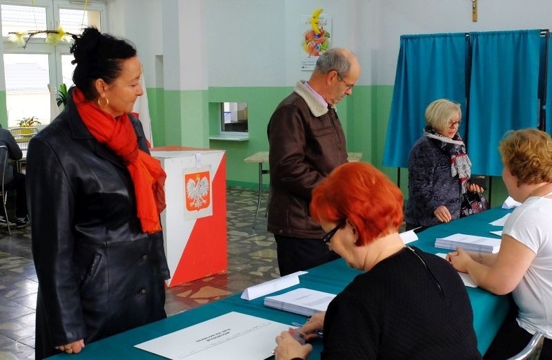 Wybory w lokalu wyborczym nr 14 w Chojnicach