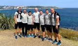 Piłkarze ręczni Łomży Industrii Kielce już trenują w Hiszpanii. A sztab na plaży. Zobacz zdjęcia